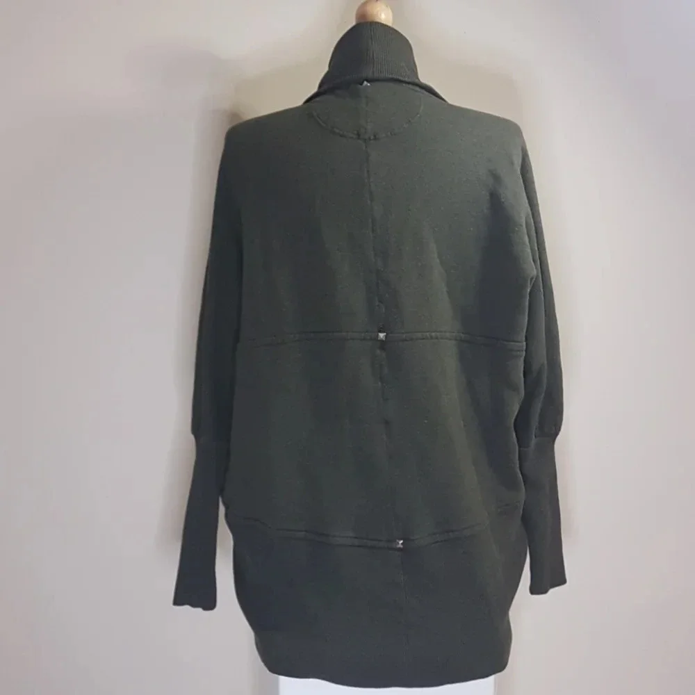 Aritzia Wilfred  Diderot cocoon sweater olive - Picture 8 of 13